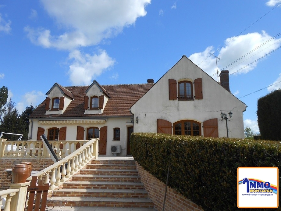 VILLA avec piscine 10 minutes Est Montargis Exclusivité