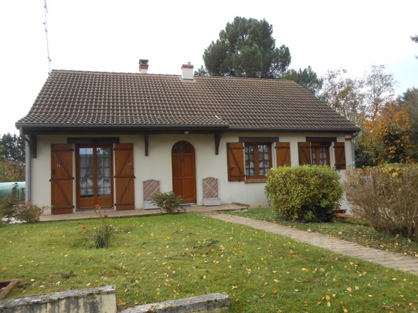 PAVILLON SUR SOUS SOL VILLEMANDEUR