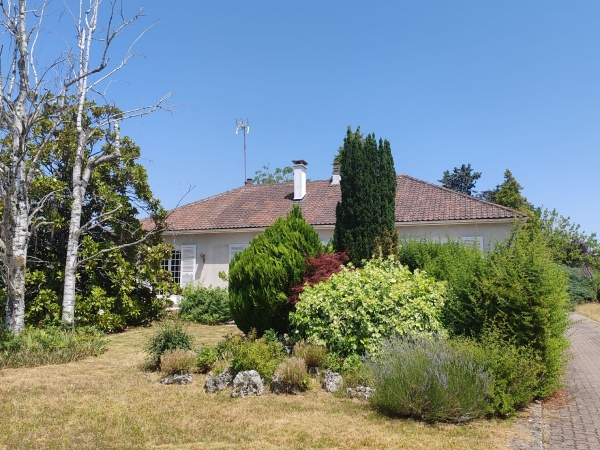 PAVILLON CENTRE CILEMANDEUR