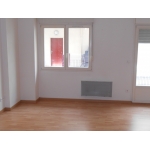 APPARTEMENT STUDIO MONTARGIS avec terrasse